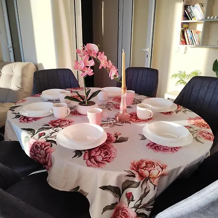 Grand And Prime Apartman Várna