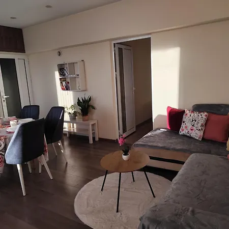 Grand And Prime Apartman *